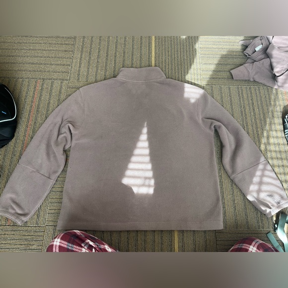 patagonia pullover - Picture 2 of 2